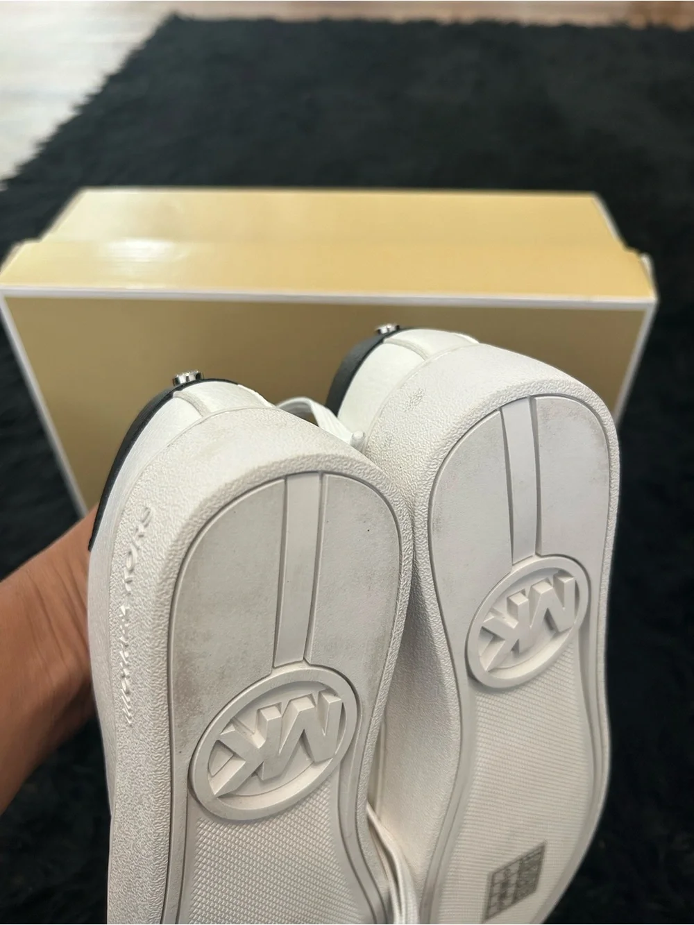 MICHAEL KORS white Mk black logo lace up shoes sneakers women’s 7 new